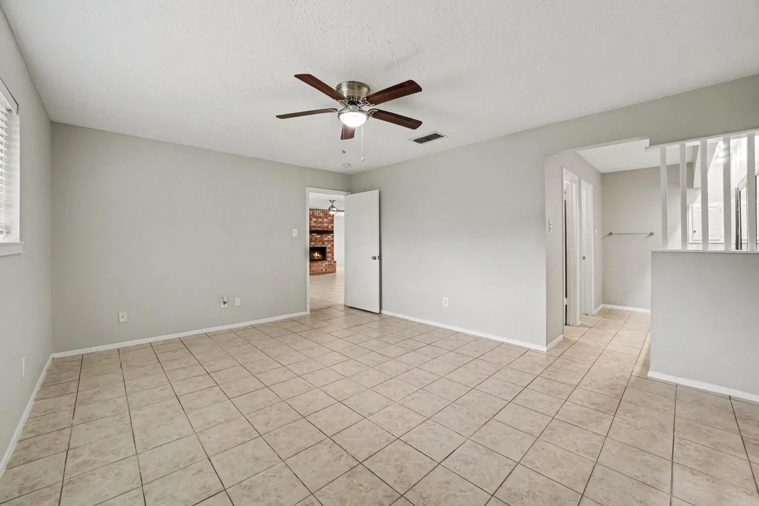 Photo of 419 Pickford Drive