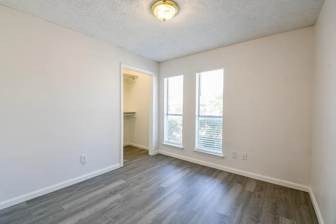 Photo of 4719 Brownfields Drive