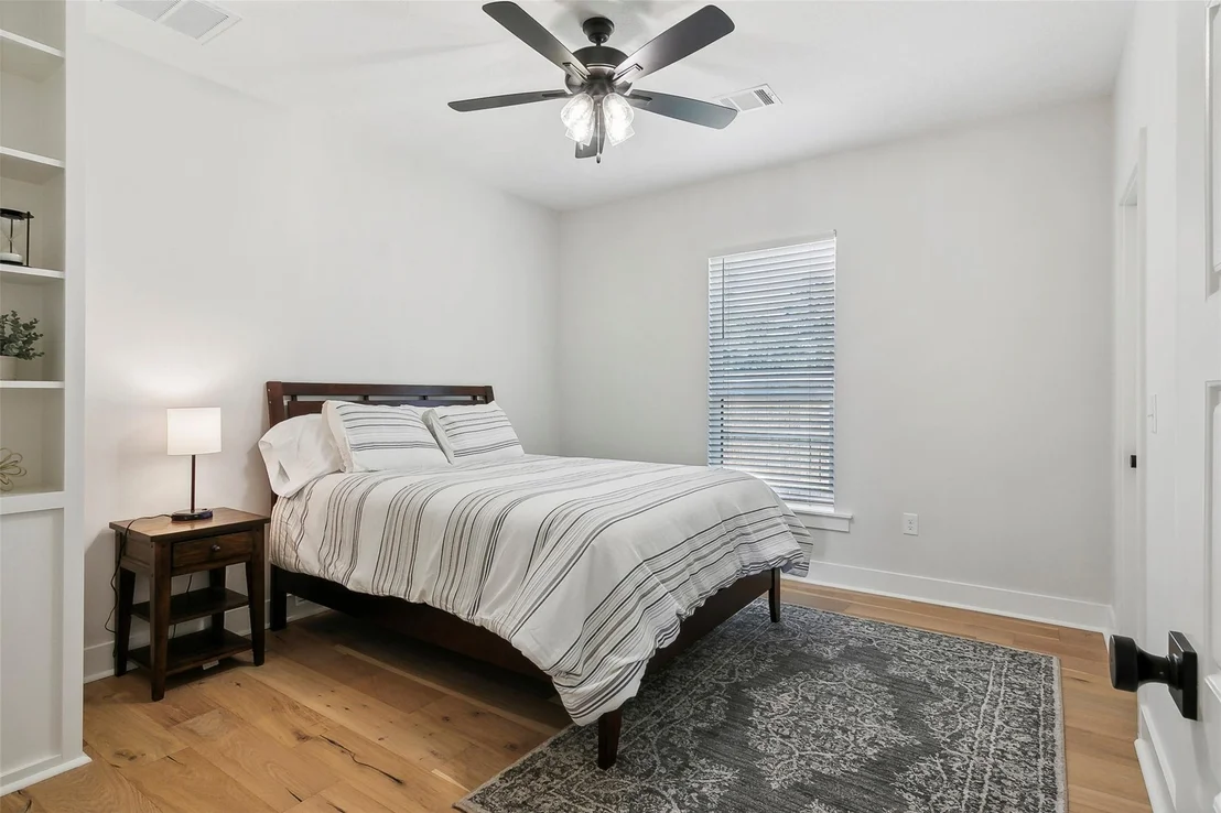 Photo of 175 Vantage Dr