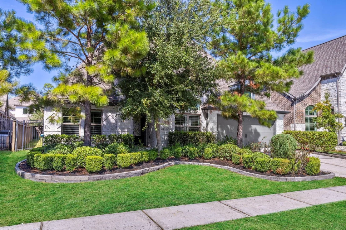 Photo of 28309 Sterling Oak Drive