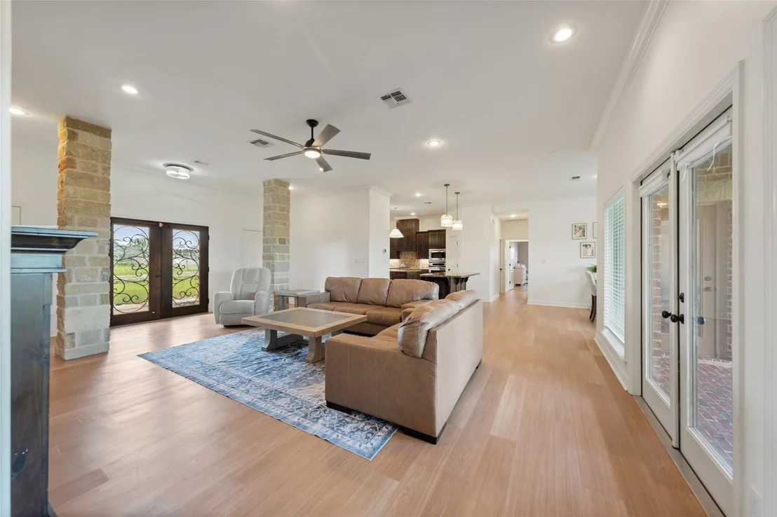 Photo of 135 Wellspring Boulevard