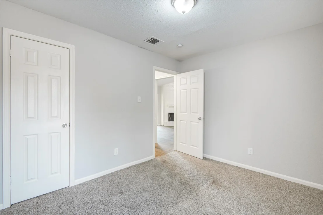 Photo of 7911 Battleoak Drive