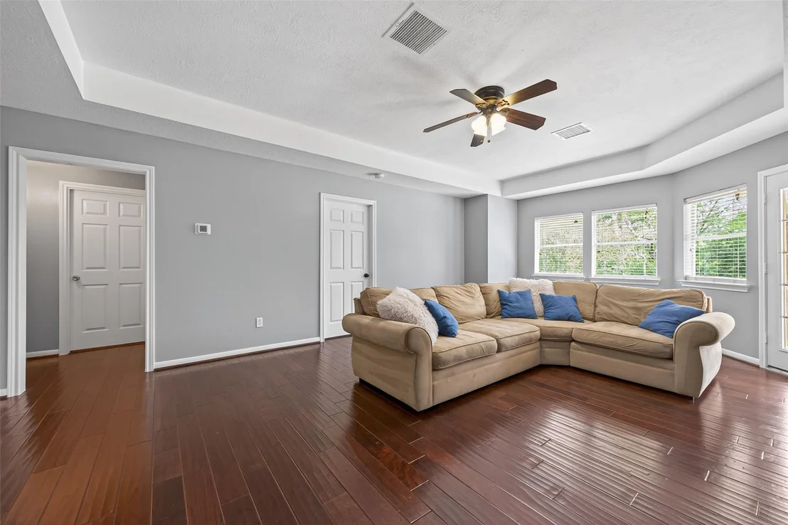 Photo of 31 Sagamore Bend Place