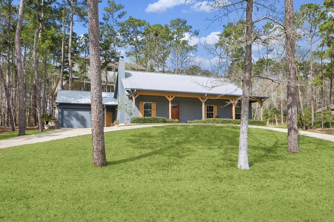 Photo of 90 Twinstone Circle