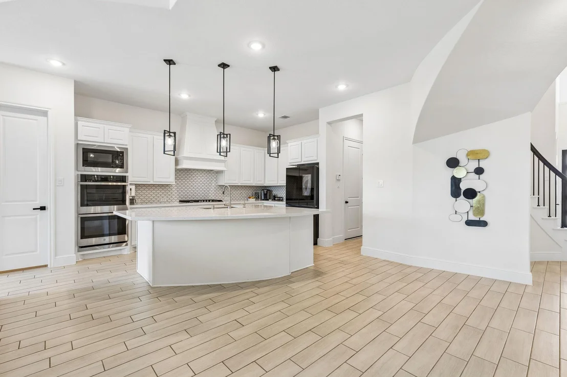 Photo of 6903 Shoreline View Drive