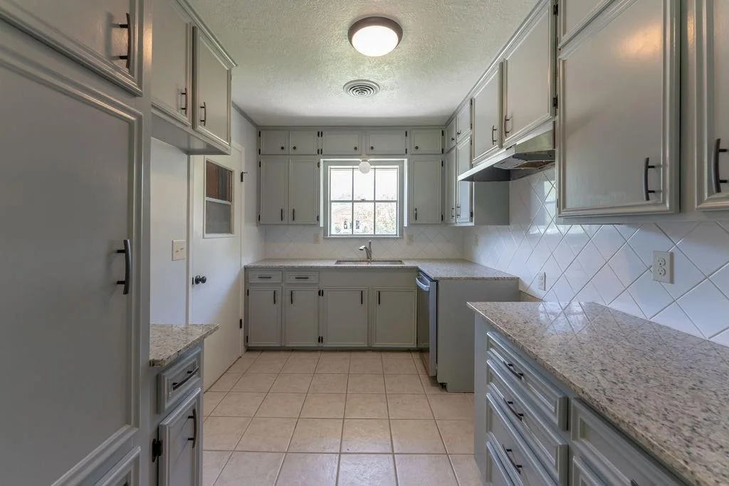 Photo of 1102 Lamar Drive
