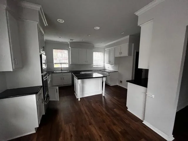 Photo of 4311 Broadleaf Street