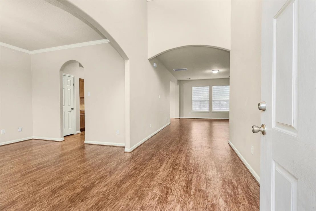 Photo of 996 Oak Glen Drive