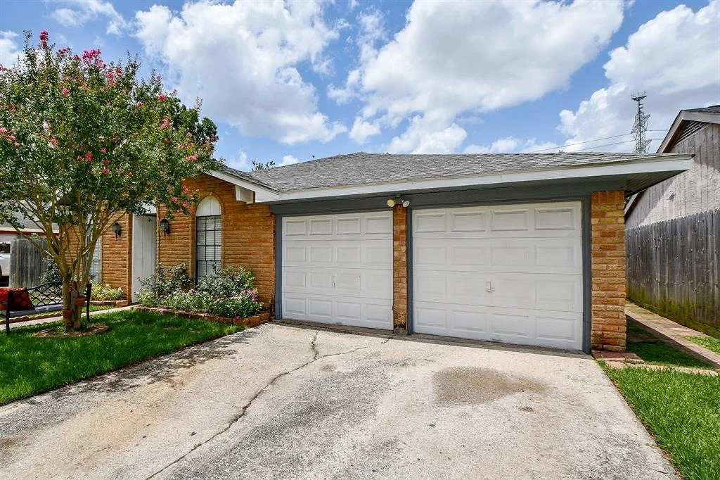 Photo of 11414 Sharpview Drive