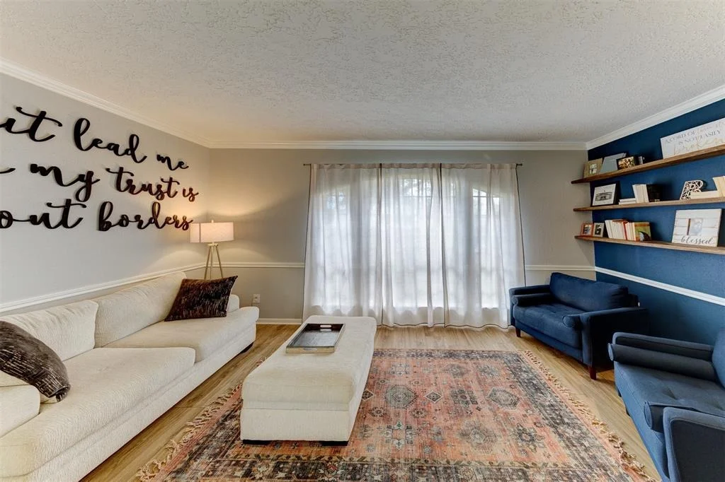 Photo of 1005 Glenview Drive