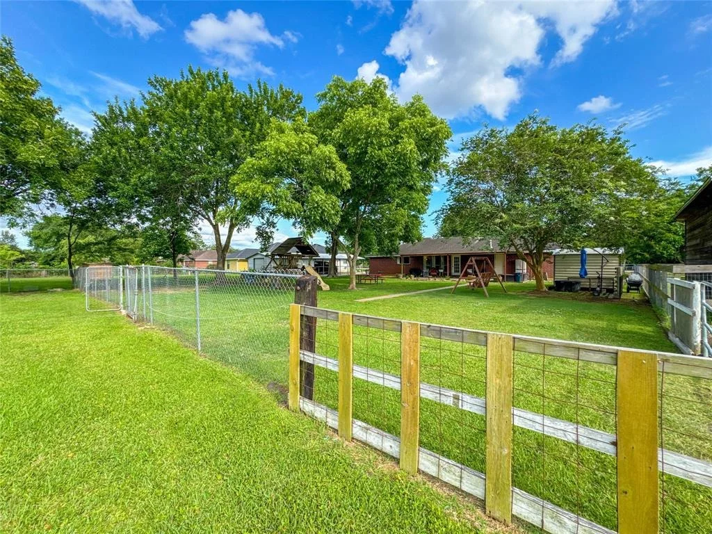 Photo of 6417 Scott Road