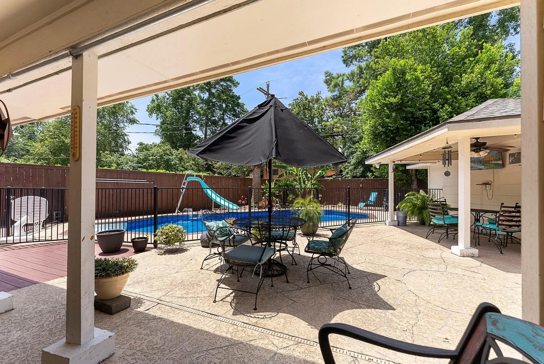Photo of 618 Brook Hollow Drive