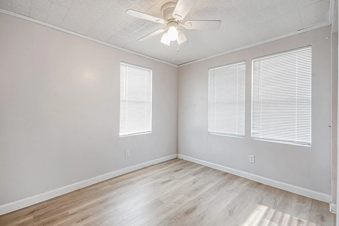 Photo of 411 Avenue G