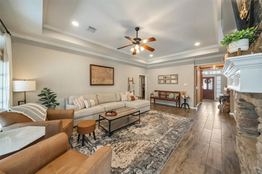 Photo of 5215 Samuels Drive