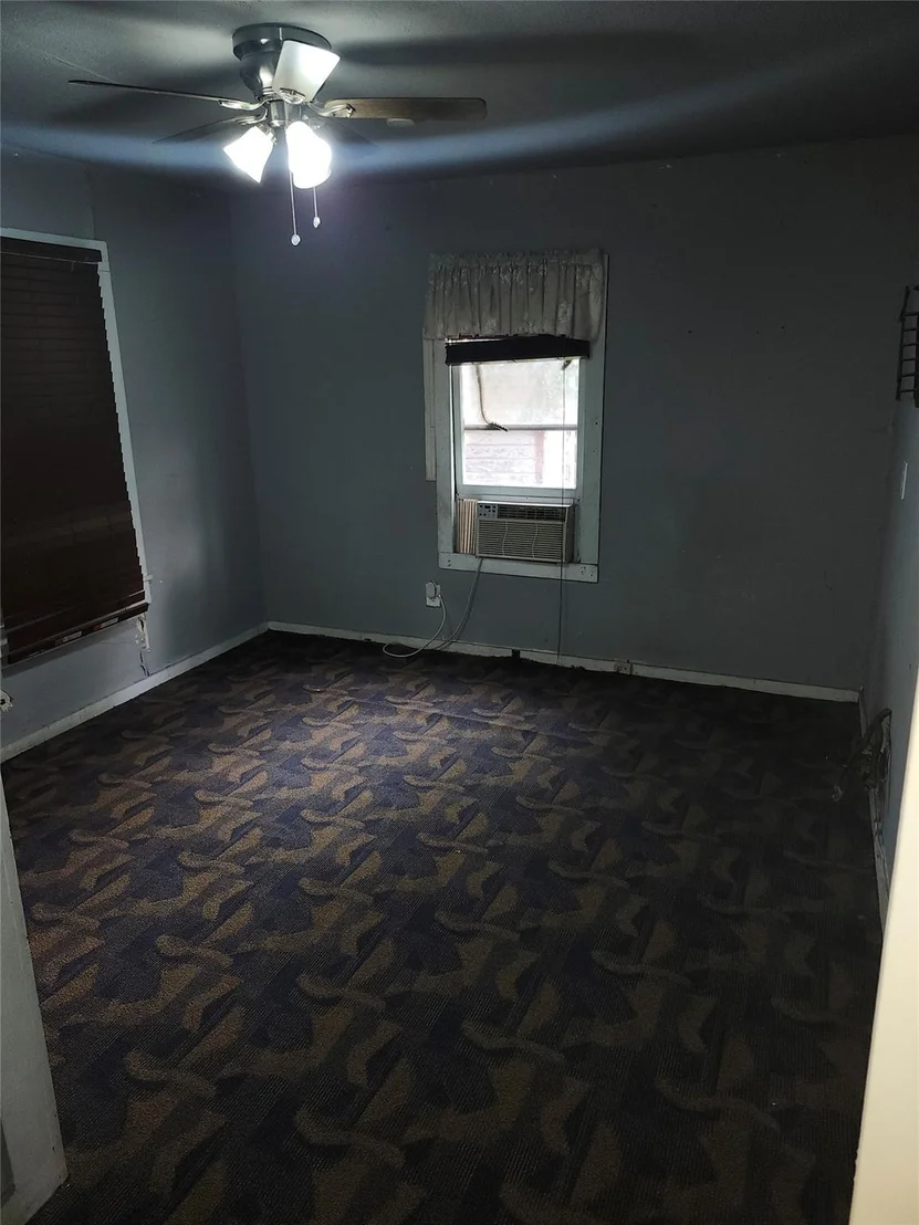 Photo of 4215 Edison Street