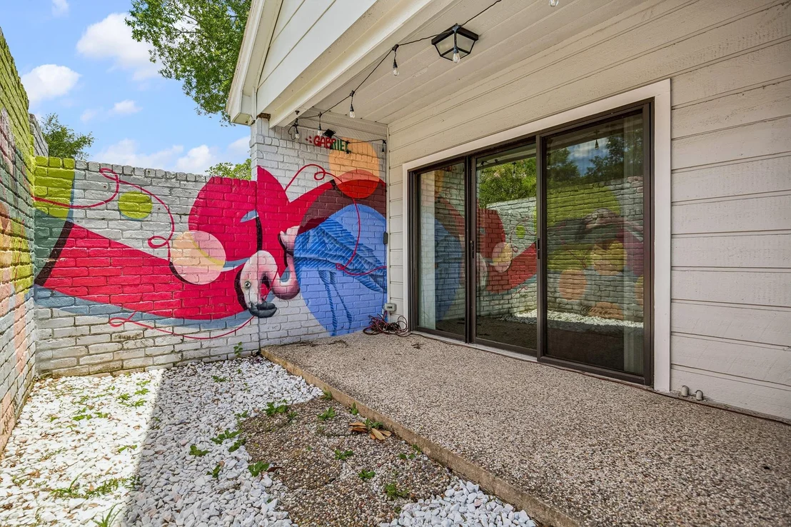 Photo of 922 Crossroads Drive