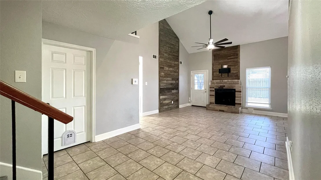 Photo of 14519 Bladenboro Drive