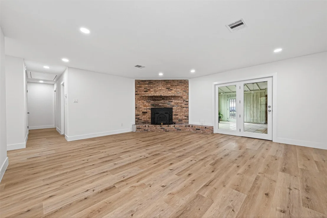 Photo of 4012 Theiss Road