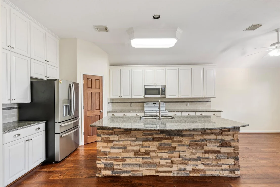 Photo of 9107 Fernwillow Drive