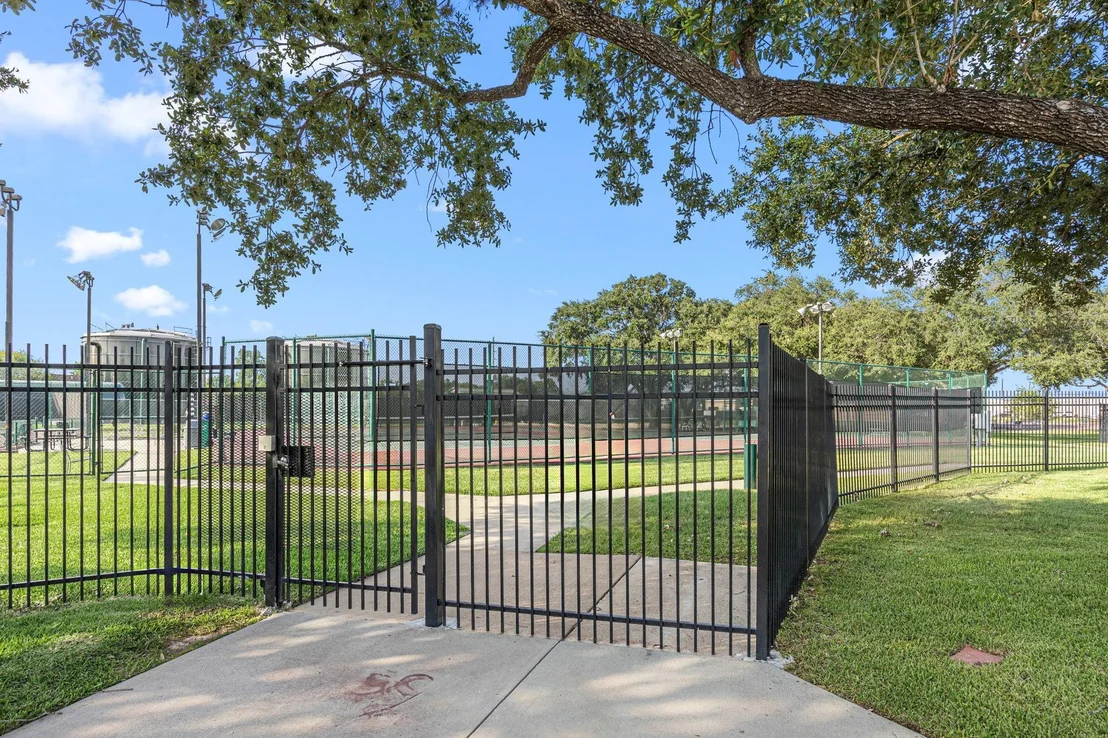 Photo of 10214 Hedge Way Drive