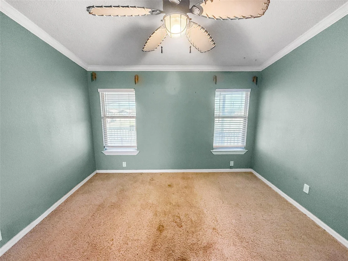 Photo of 1152 Van Sant