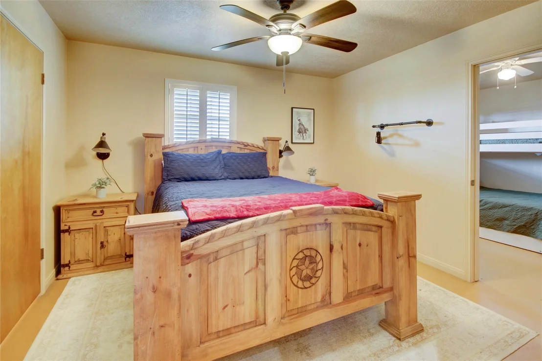Photo of 5829 County Road 18