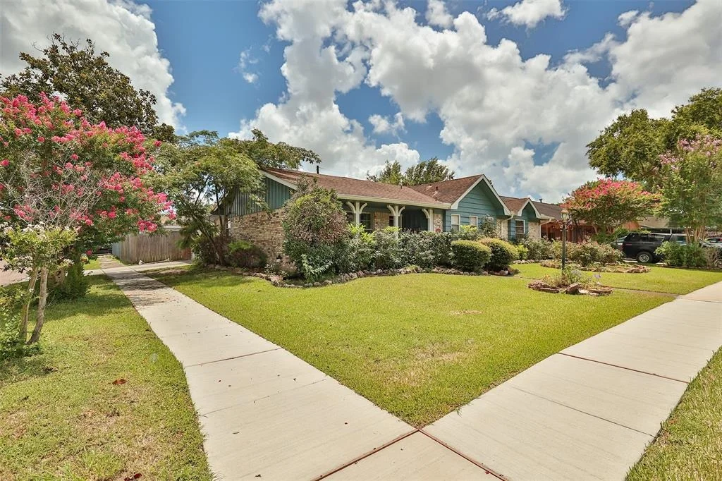 Photo of 2805 Huckleberry Lane