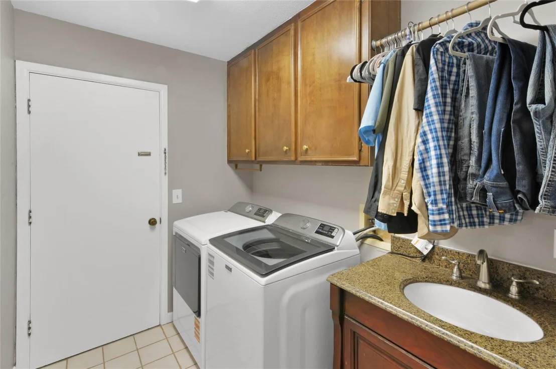 Photo of 120 Cherokee Drive