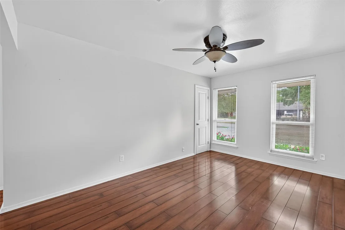 Photo of 6926 Pine Grove Drive
