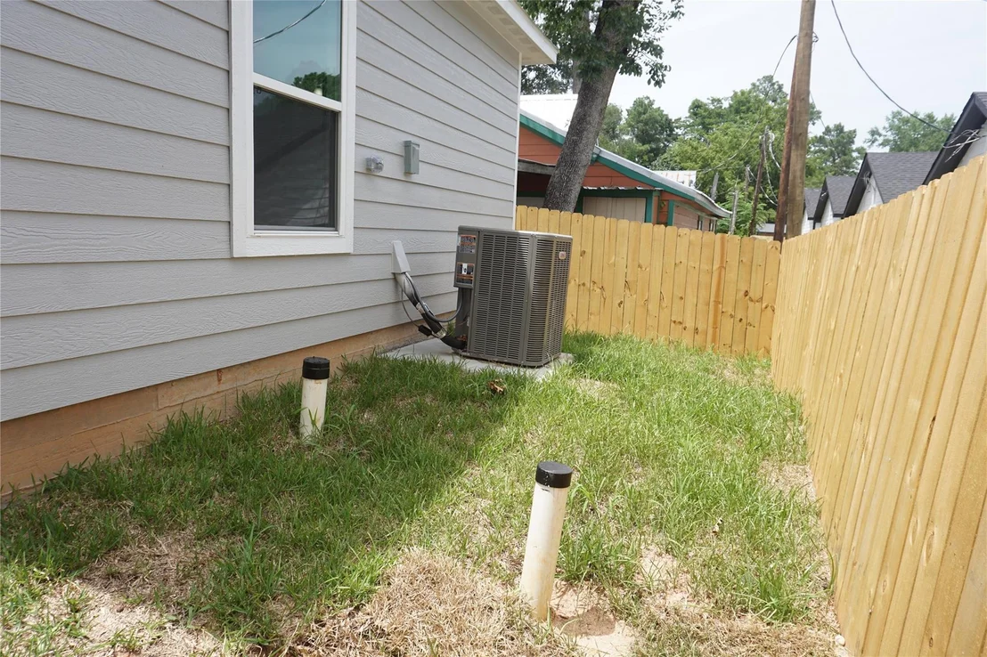 Photo of 9763 Blackgum Street