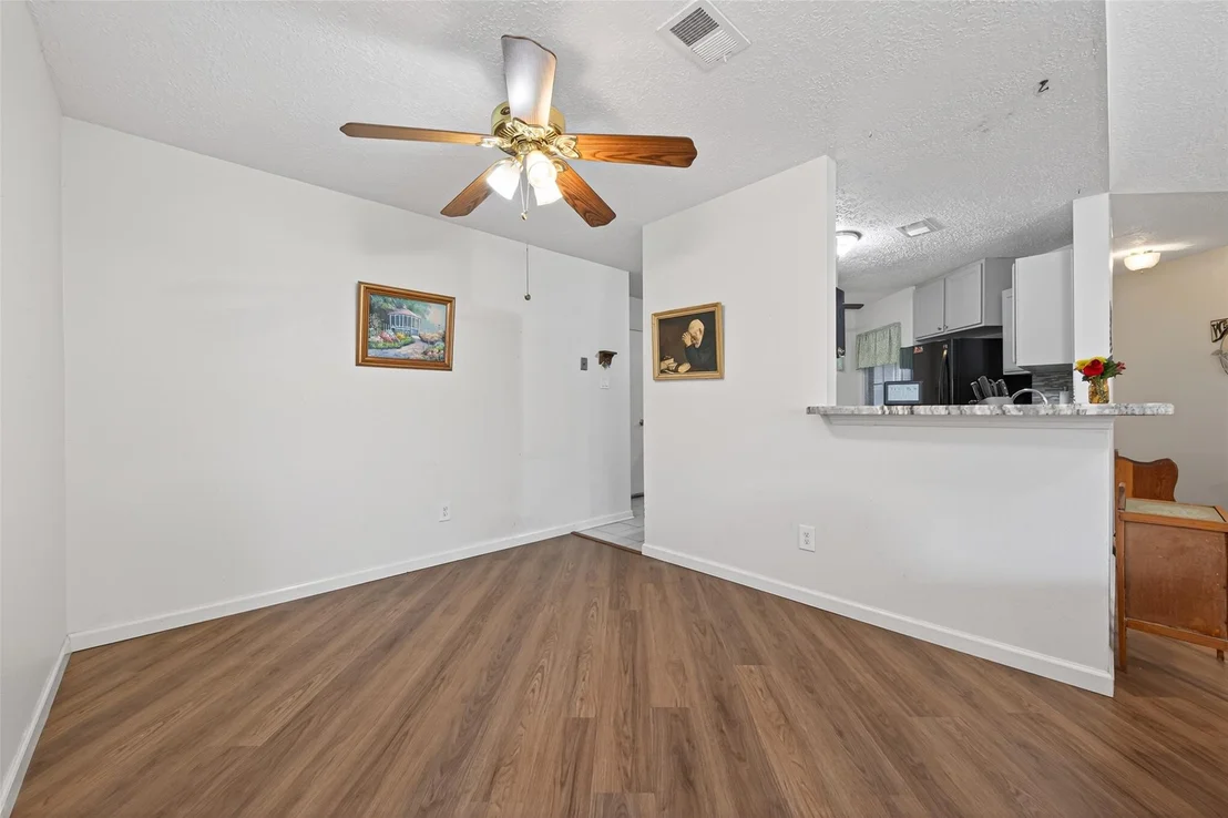 Photo of 3639 Nutwood Lane