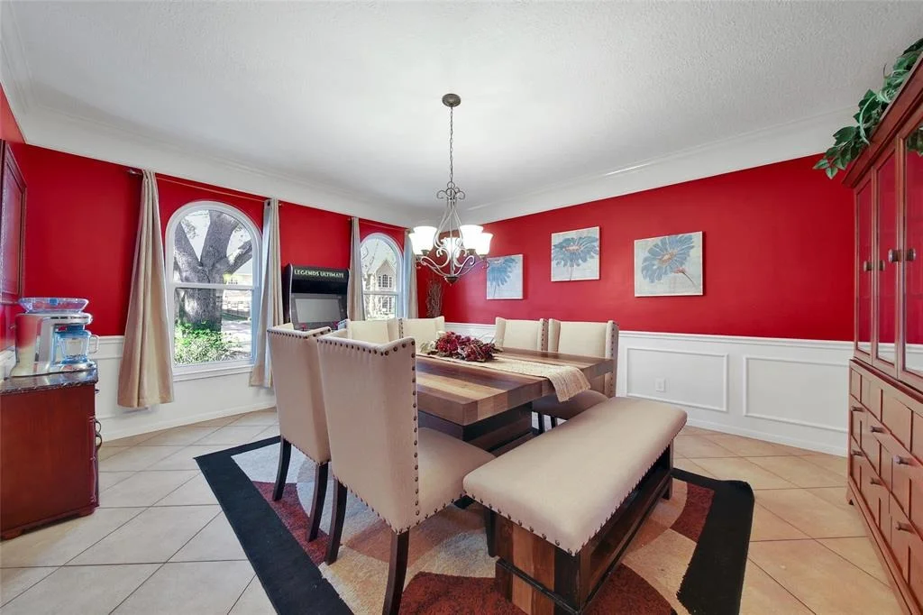 Photo of 16702 Avenfield Road