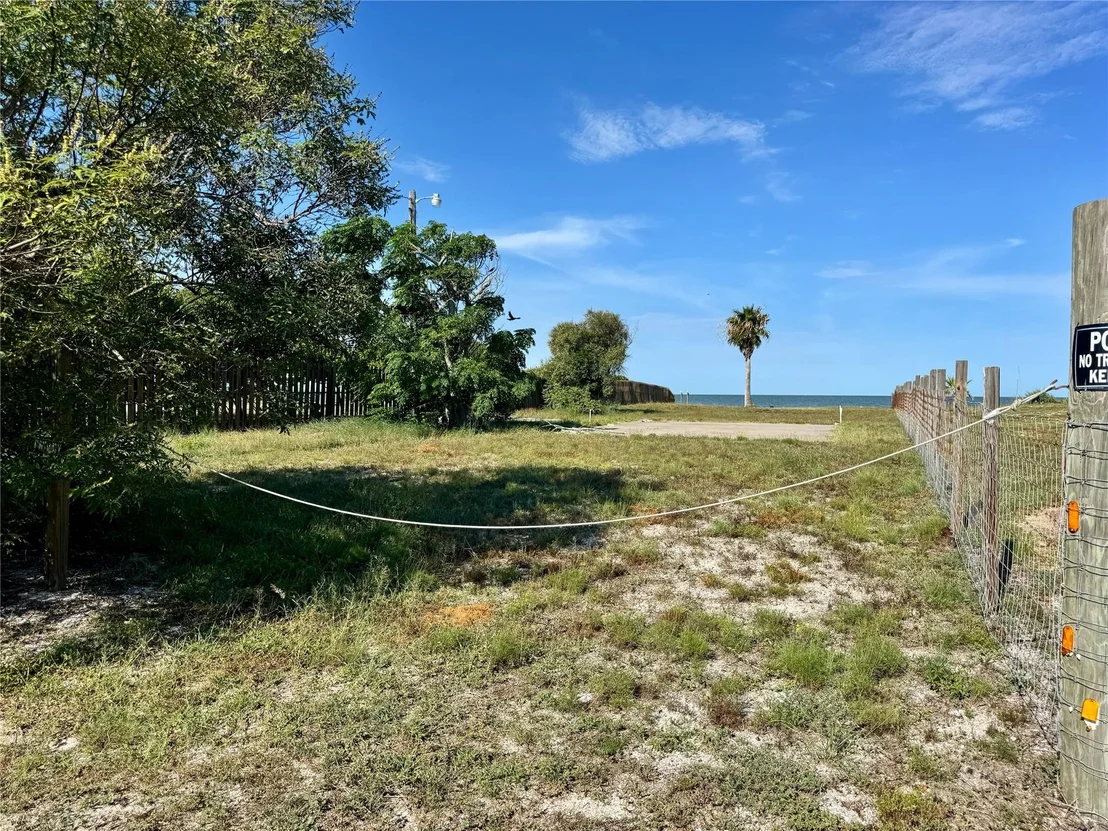 Photo of 1697 N Ocean Drive