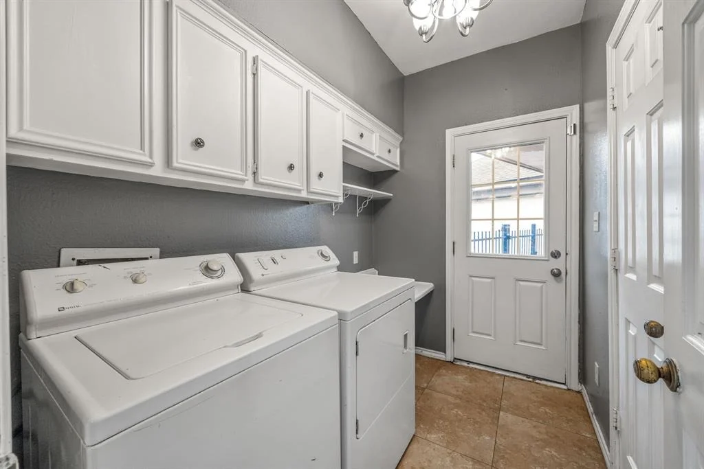 Photo of 942 Montview Drive