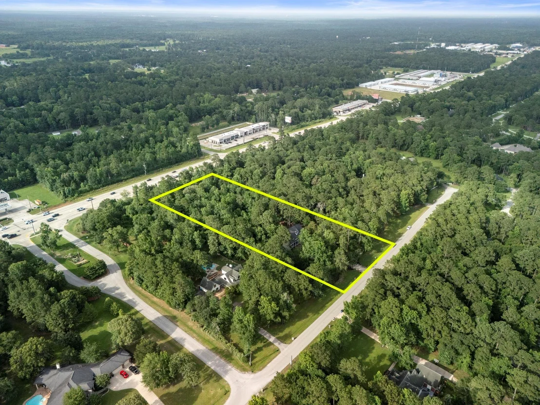 Photo of 10810 Lake Windcrest