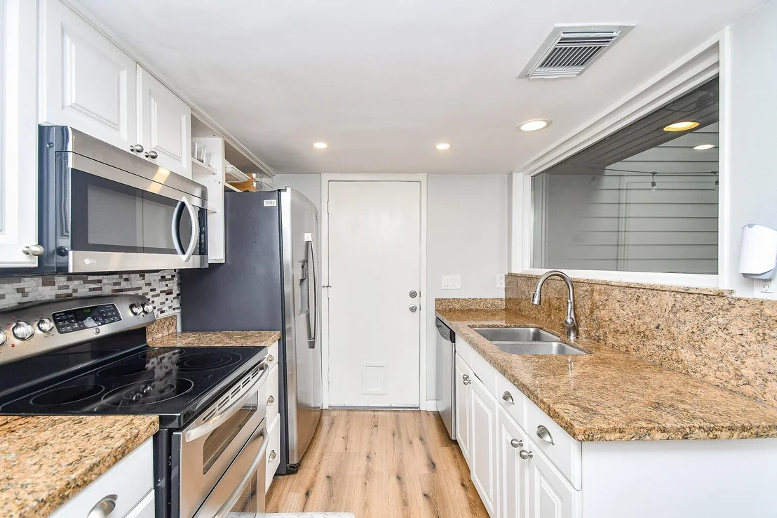 Photo of Unit 10 at 1908 Augusta Drive
