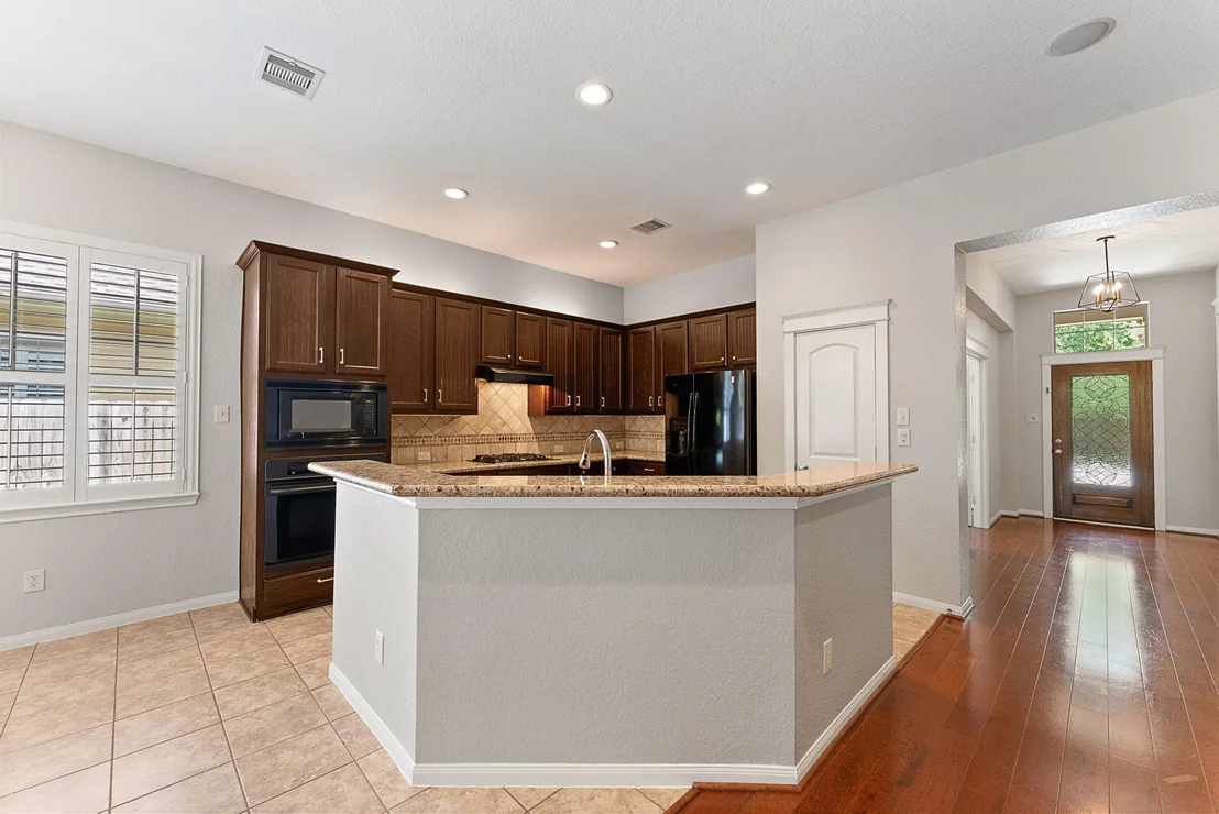 Photo of 10 Silver Lute Place