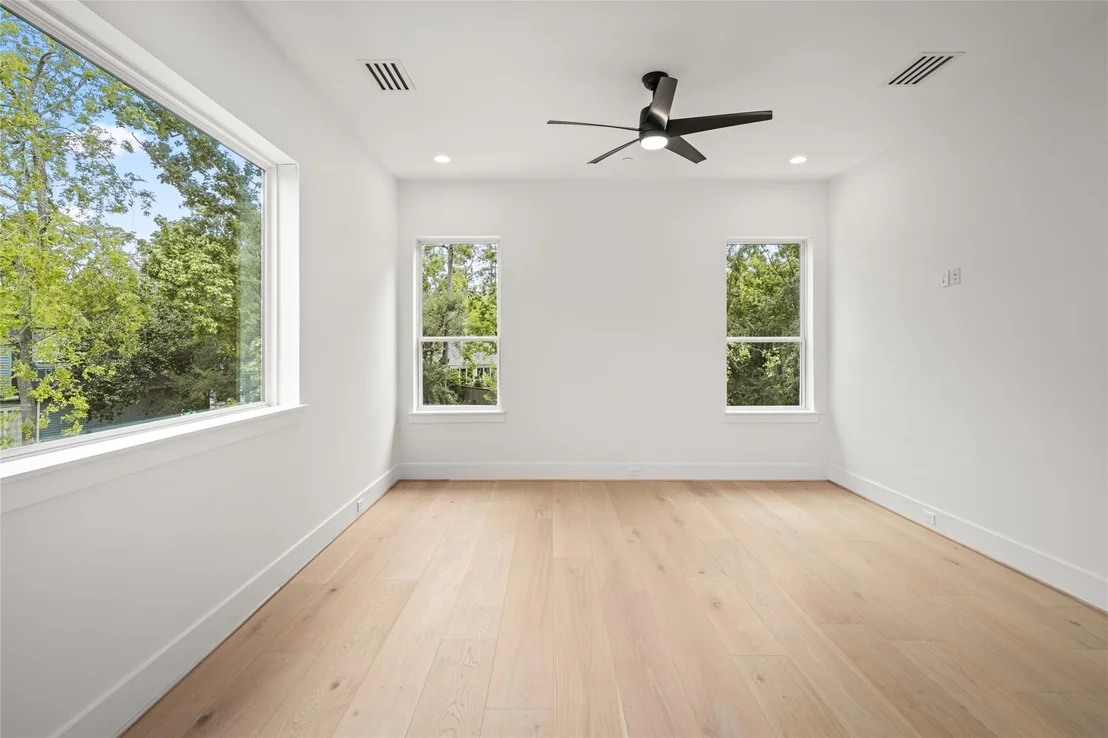 Photo of 625 Piney Point Road