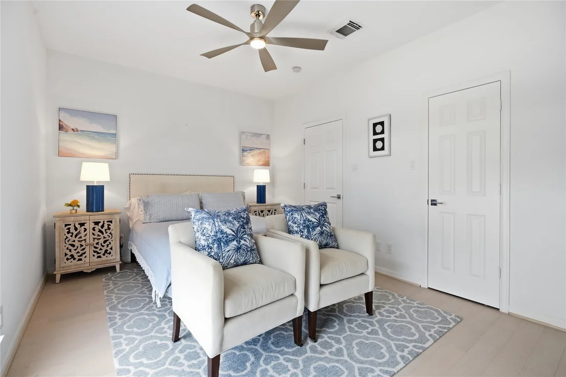 Photo of 320 Harborside Circle