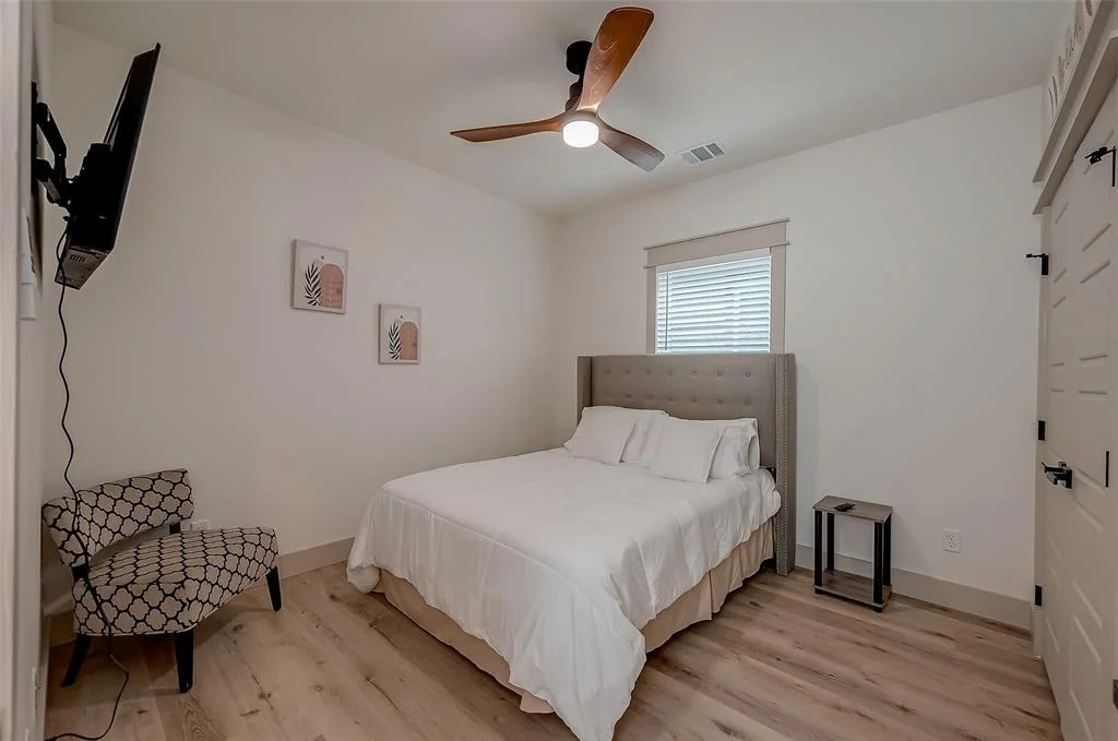 Photo of 444 6th Street