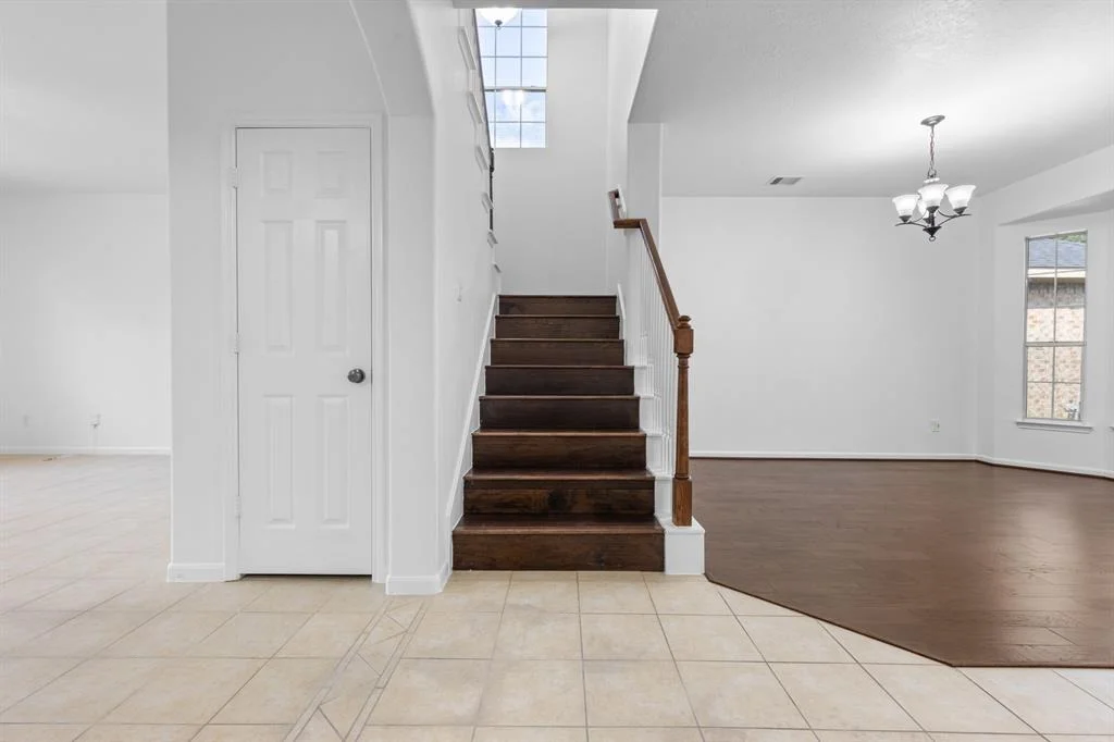 Photo of 1923 Vale Haven Drive