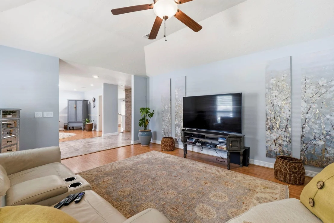 Photo of 222 Laura Lane