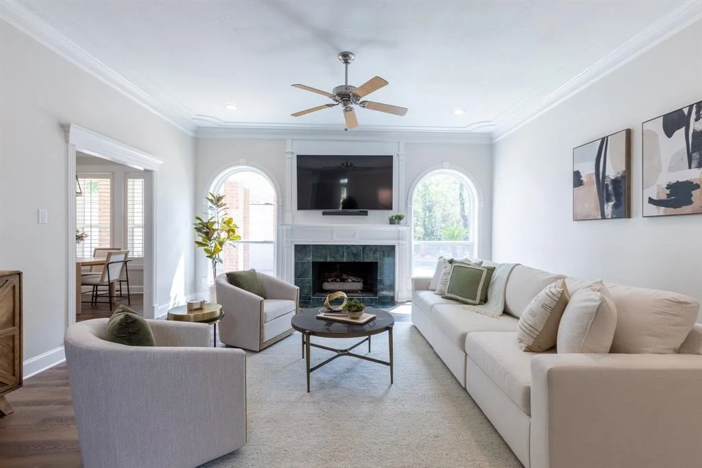 Photo of 38 E Shadowpoint Circle