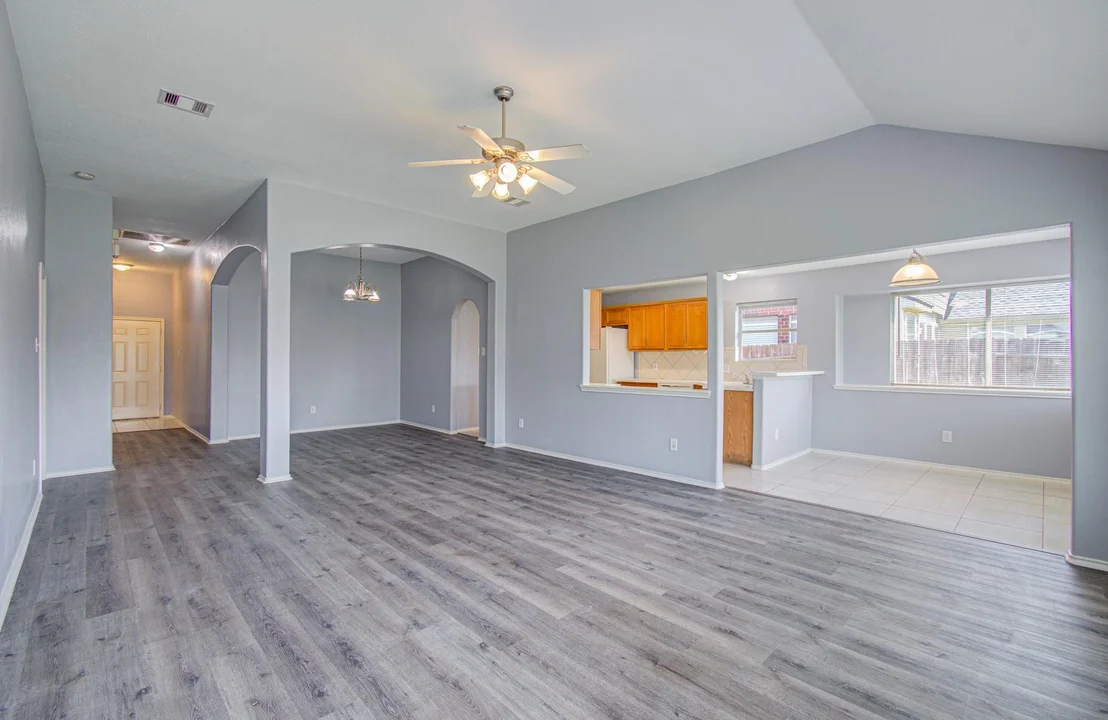 Photo of 13915 Fort Nelson Drive
