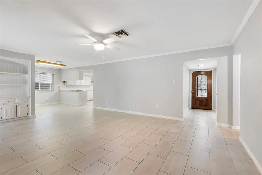 Photo of 16202 Surrey Lane