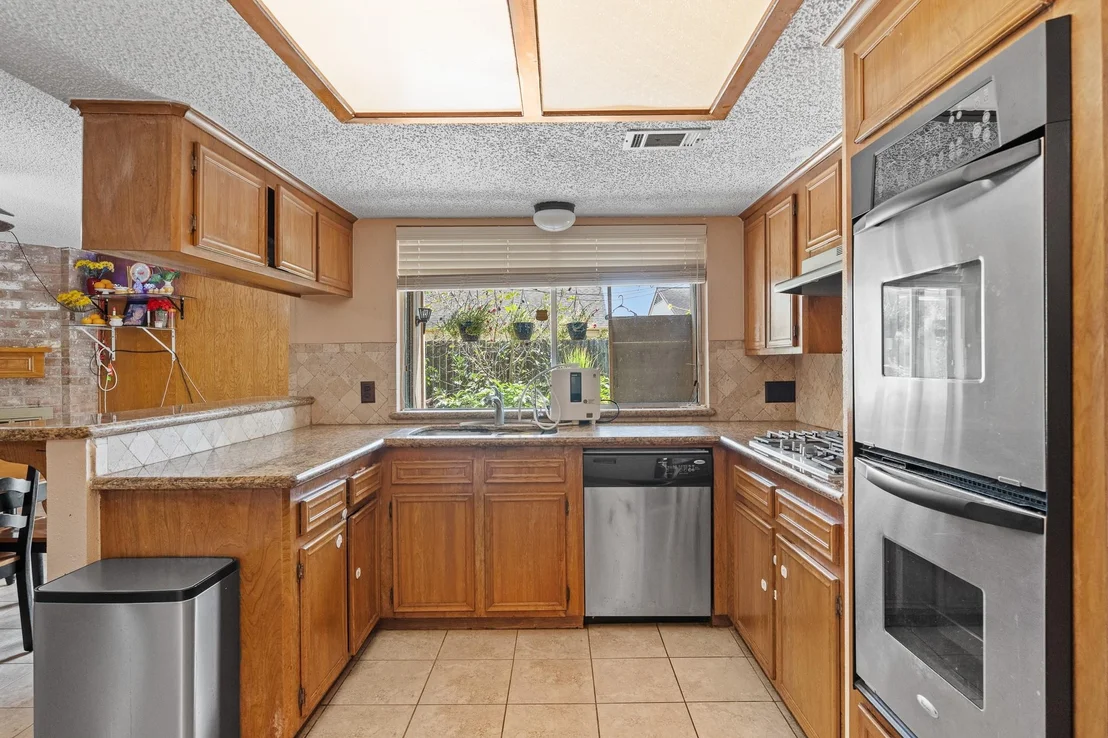 Photo of 16715 Britford