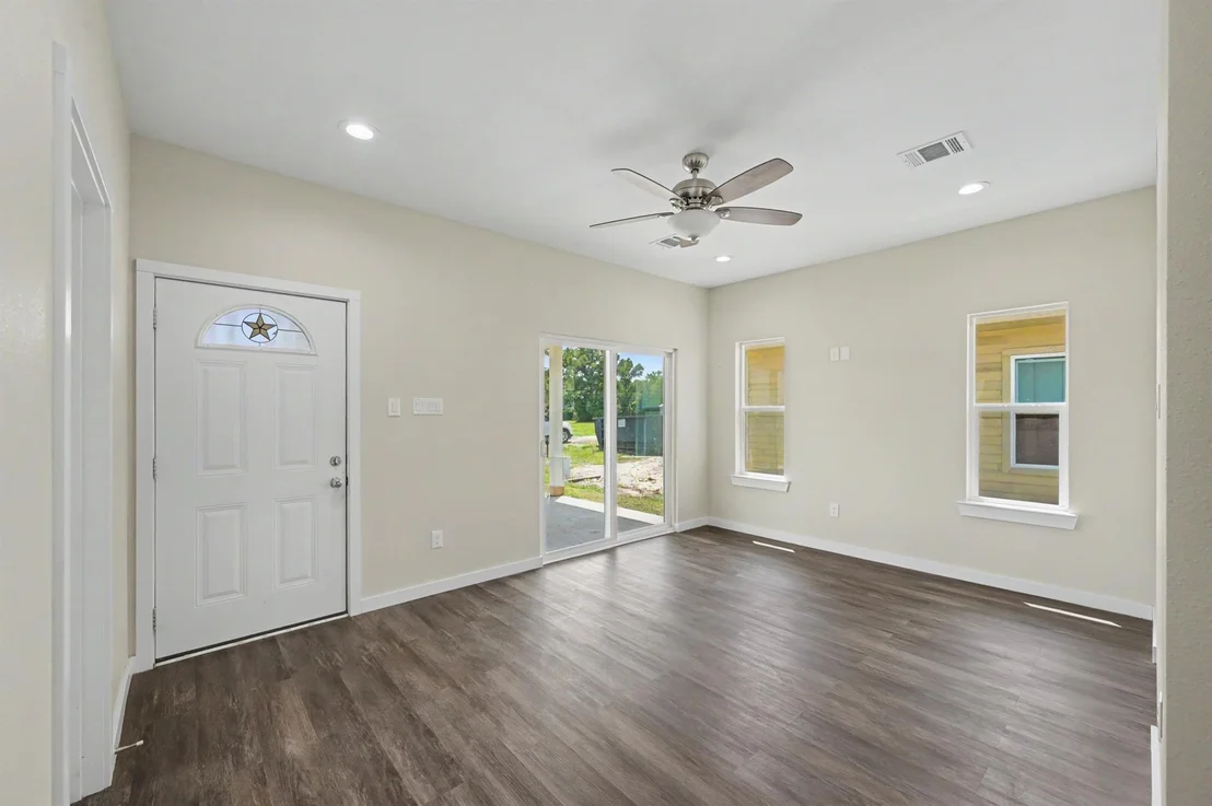 Photo of 50 Westlake West
