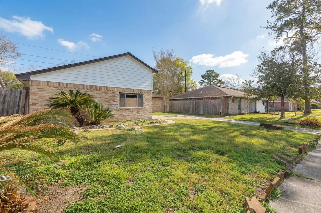 Photo of 5819 Sunnygate Drive