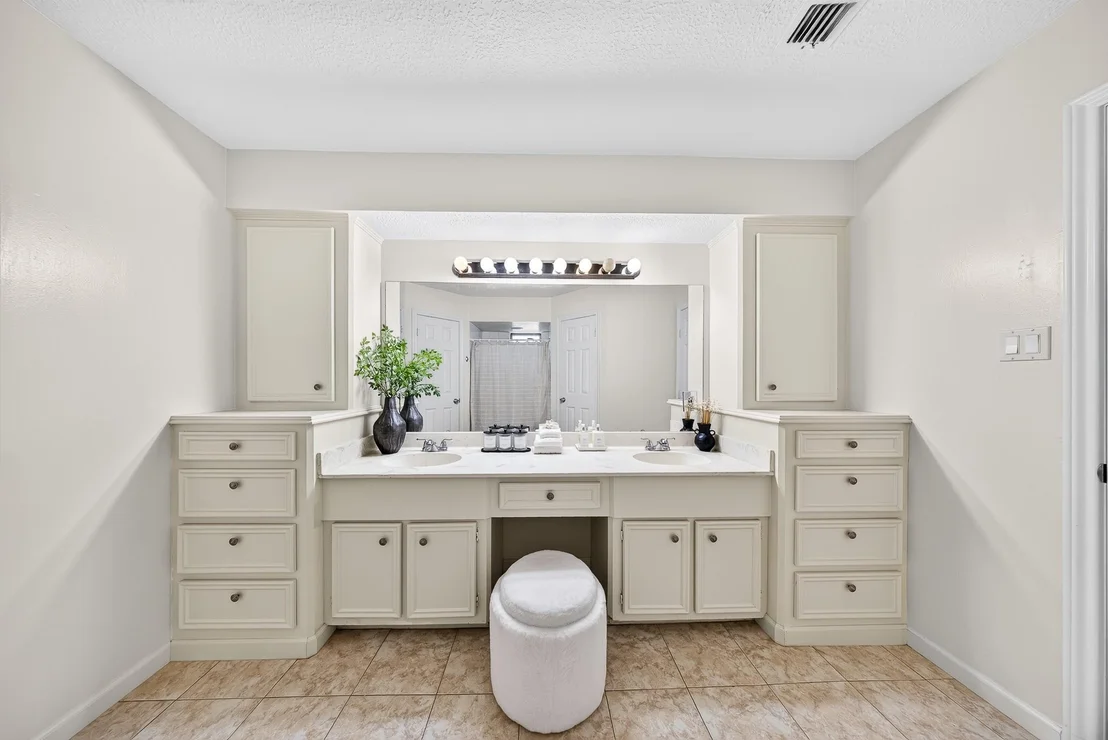 Photo of 9014 Arlington Forest Drive