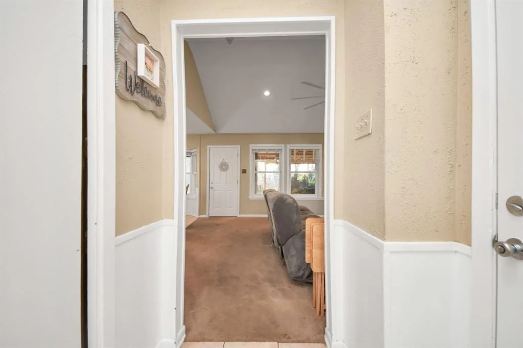 Photo of 20521 Lakeside Drive